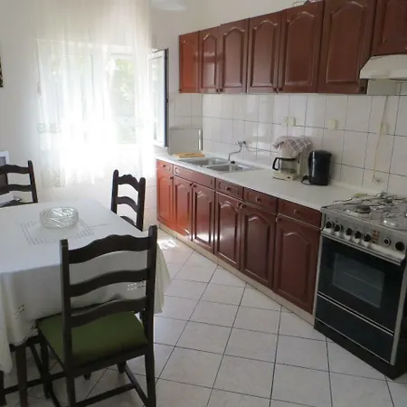2 Bedroom Ap., Sea View & Sandy Beach! Jelsa (Hvar)