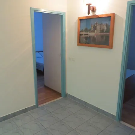 Apartman 2 Bedroom Ap., Sea View & Sandy Beach! *